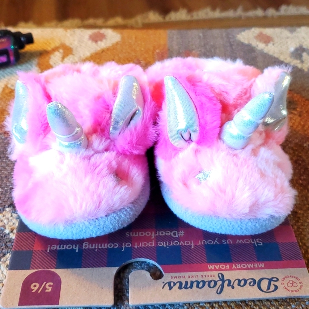 NWT Dearfoam toddler unicorn 🦄 slippers